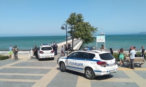 Две момчета се удавиха след скачане от мостика в Бургас