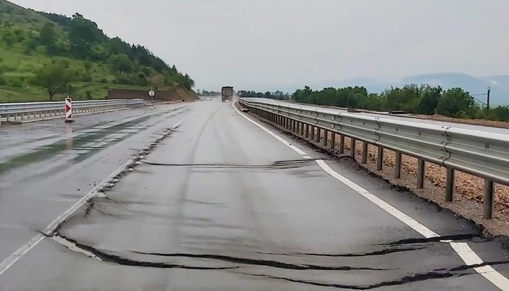 Пропадна магистралата, която без да е официално открита