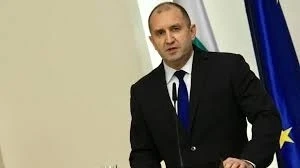 Румен Радев няма да присъства на Парада на победата в Москва