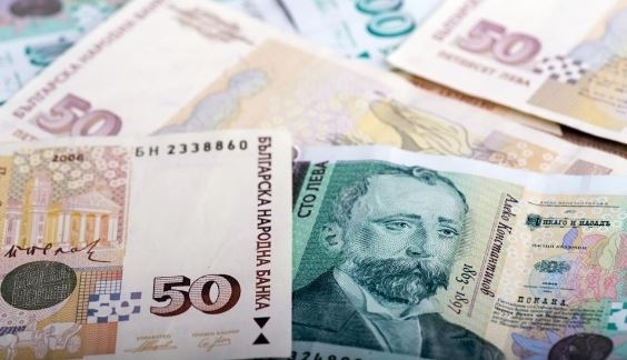 Малко над 14,6 хил. души са подали искания за безлихвени кредити