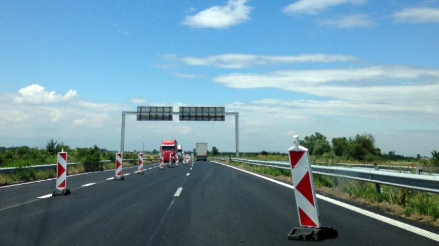 Ограничават движението по АМ \