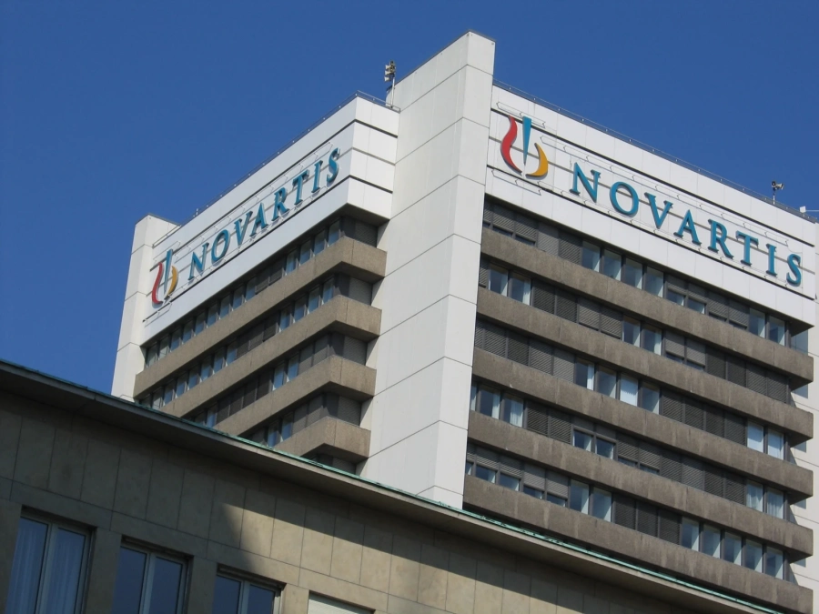 Фармацевтичната компания „Новартис“ глобена за корупция и подкуп