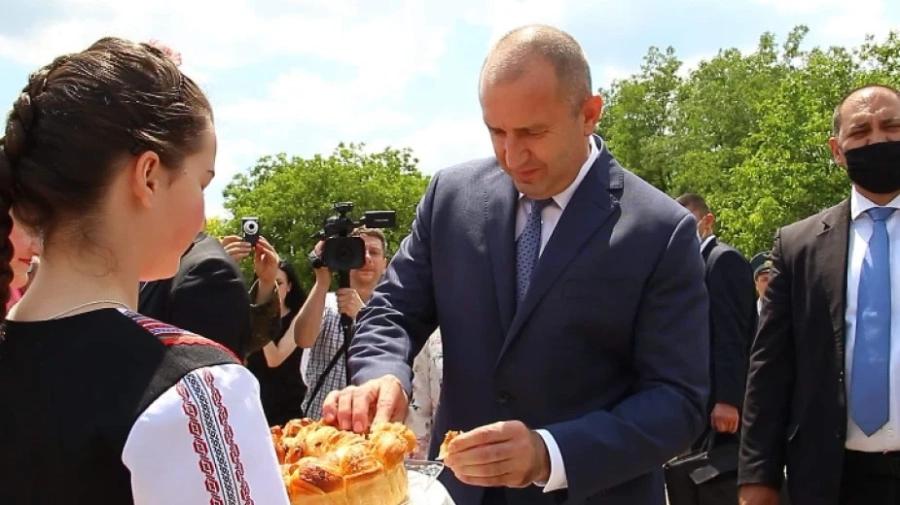 Президентът обвинява прокуратурата в страх и зависимости