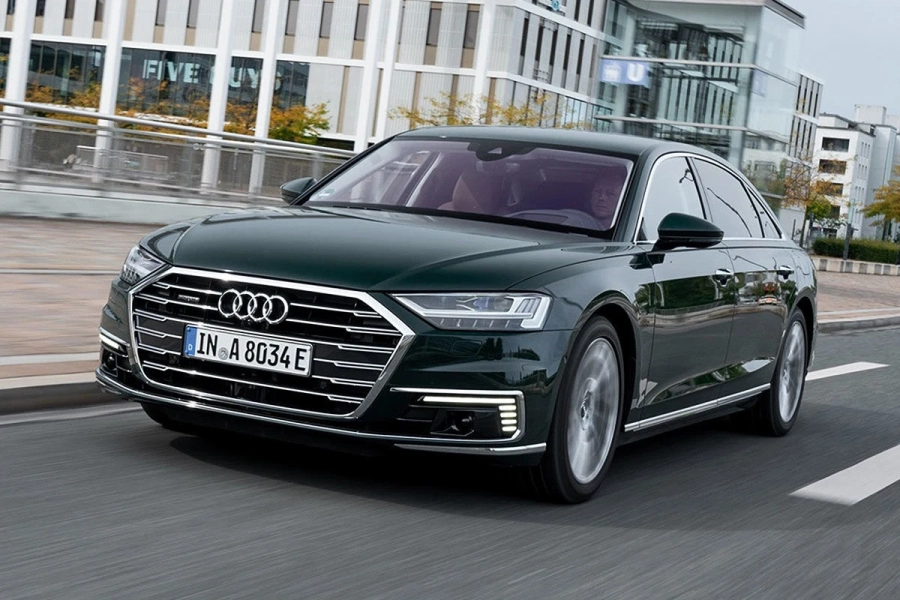 Audi A8 с хибридно задвижване
