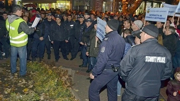 Полицаите излизат на протест днес 