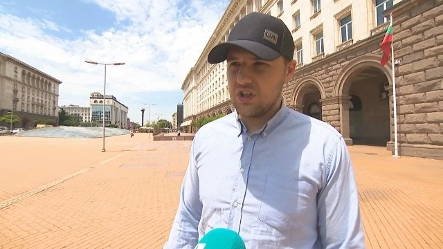 Проговори битият на протестите в София студент Евгени Марчев