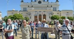 Протестиращи: Отхвърленият вот няма общо с нашия