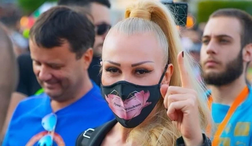 И Луна на протест! Не иска Бойко за мъж