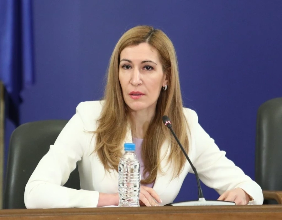 Ангелкова се връща като депутат в парламента