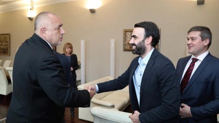 Псевдо протестърите се броят преди избори