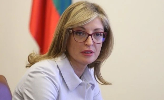 Захариева: Света София има историческа символика и универсална стойност
