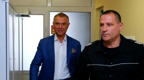 Атанас Бобоков остава в ареста