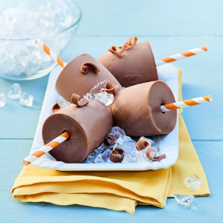 Френско кафене изтегля от менюто си сладоледи, набедени за расистки