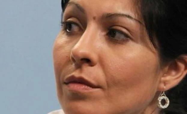  Севделина Арнаудова напуска Министерския съвет