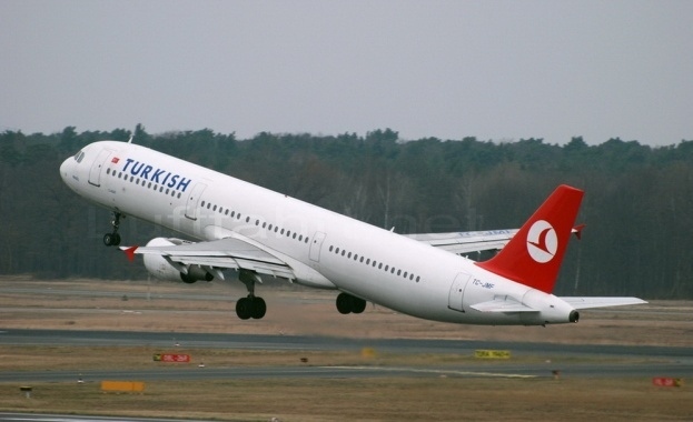 Три турски авиокомпании подновяват полетите до Русия