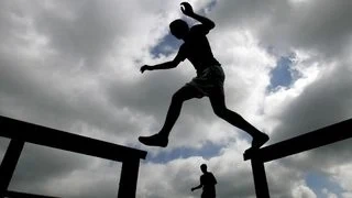 Евростат:  Половината българи до 34- годишна възраст живеят с родителите си