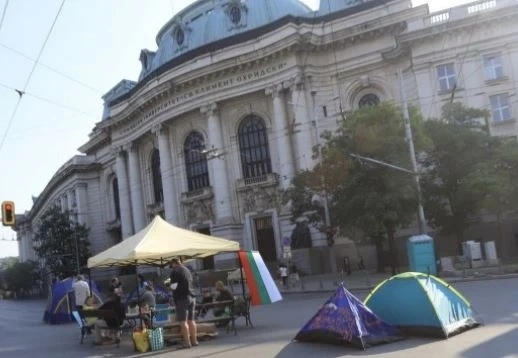 „Барометър“: Повече от половината българи не одобряват протестите
