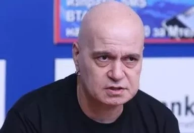 Слави Трифонов: Борисов прави всичко възможно, за да организира следващите избори
