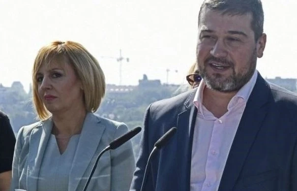 Народът изгони Мая Манолова и Никола Вапцаров от протестите 