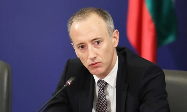 Красимир Вълчев: Първият учебен ден ще бъде присъствен