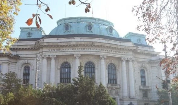Без присъствени занятия и изпити в СУ до края на септември