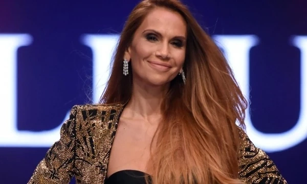 Ексклузивно! Арестуваха манекенката Ивайла Бакалова и Веселин Денков на Калотина
