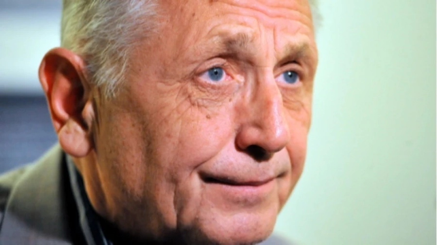 Чешкият режисьор Иржи Менцел е починал на 82-годишна възраст