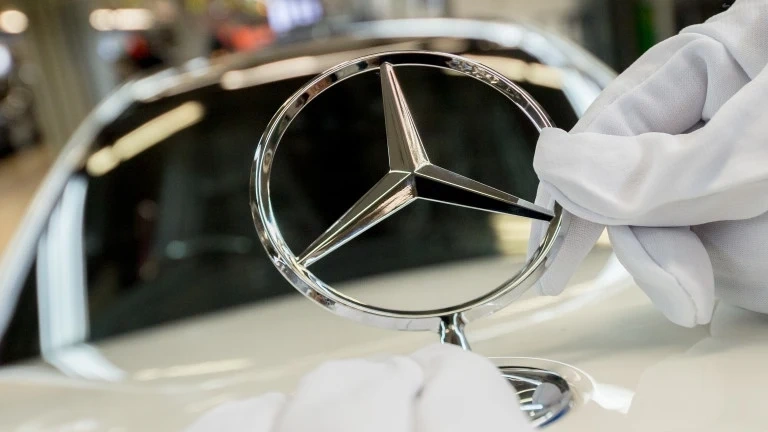 Daimler се изправя пред сериозна дилема в Германия 