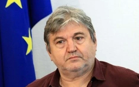 Предлагат Петьо Блъсков за орден \
