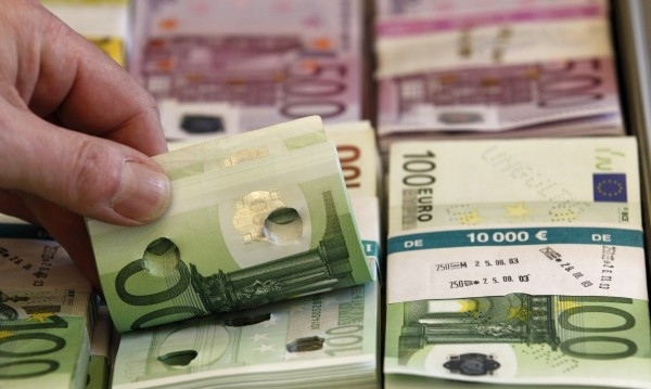 Във Франция откриха 500 хил. евро в мазе на апартамент за продан