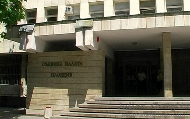 18 месеца затвор за подкупен инспектор на БАБХ, взел пари и кашкавал от мандра