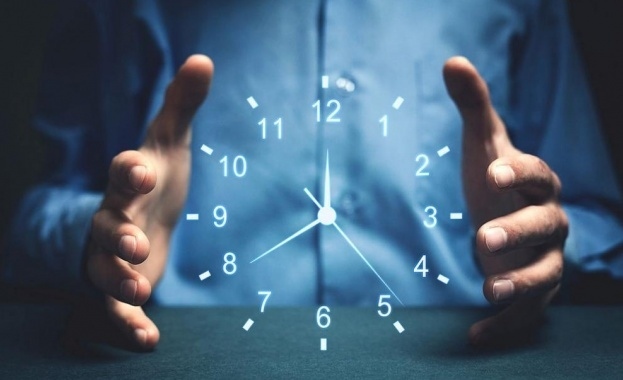 Учени: Пътуването във времето е възможно
