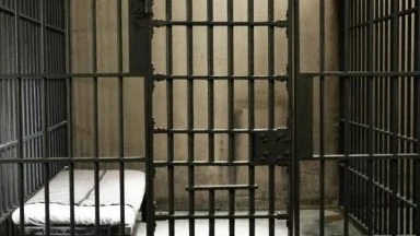 15 години затвор за мъж болен от любов