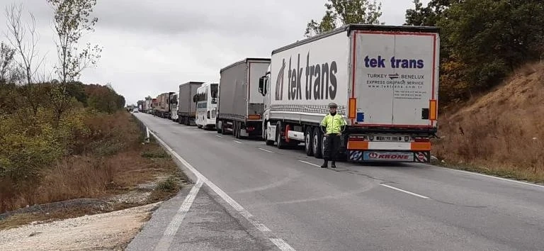 Мъгла и дъжд са причината за тежката катастрофа край Лесово