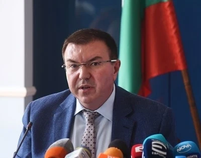Ангелов: Купуваме 2500 флакона \