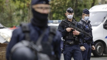 Убиецът на френския учител застрелян с 10 куршума (видео)