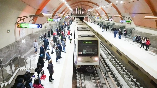 Машинисти в столичното метро заразени с COVID-19