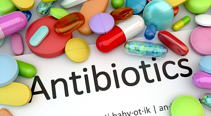 Здравният министър и фармацевтите зоват да не се запасяваме с антибиотици
