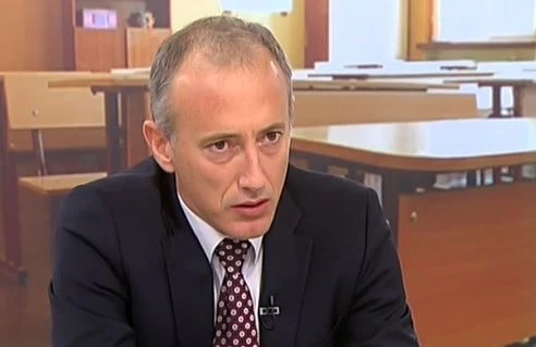 Вълчев: Следващата седмица ще се обсъжда дали маските да са задължителни в час