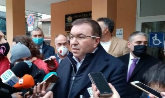 Здравният министър: Ситуацията в Шумен е изключително сериозна (ВИДЕО)