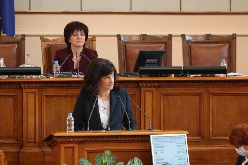 Болничното лечение на Covid-19 спира да е задължително по закон