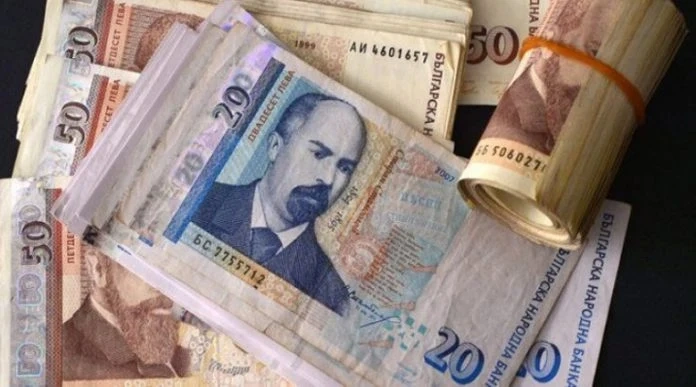 Глоба до 15 000 лева за скрити доходи в чужбина