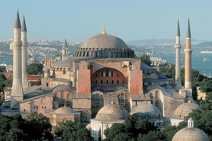 Приключи реставрацията на храма Света София в Истанбул  