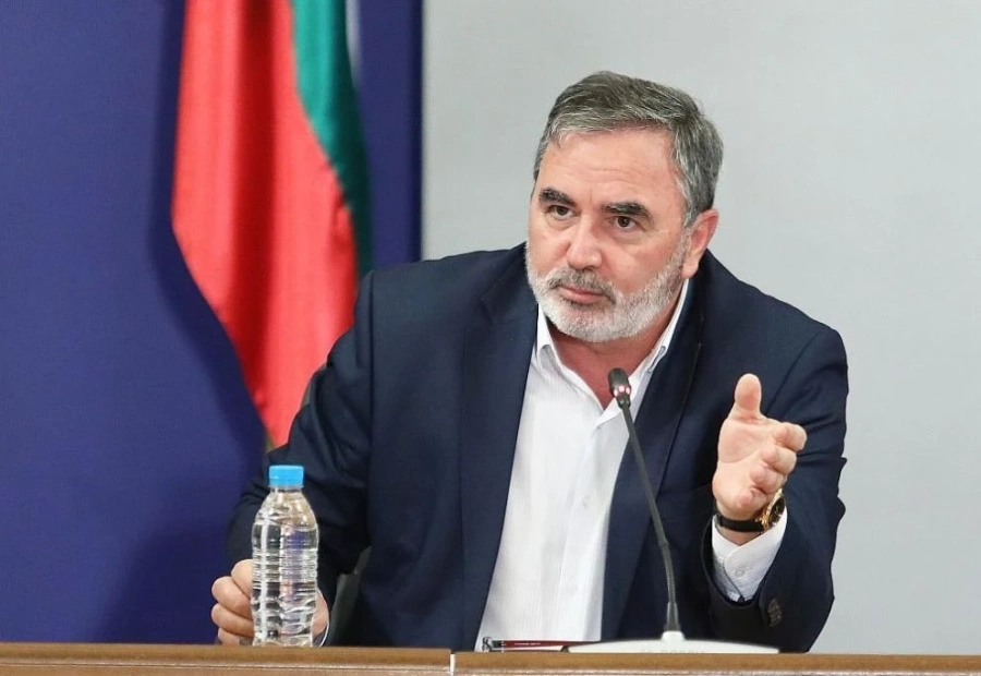 Щабът: Намаляват заразените, но още сме първенец по смъртност