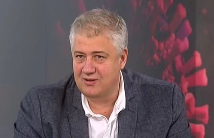Проф. Балтов: Силно се надяваме първите ваксини да дойдат в края на годината