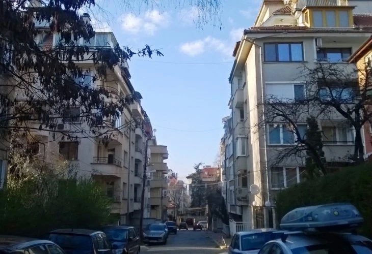 Здравето на жителите на Лозенец е подложено на риск с мръсни улици и въздух 