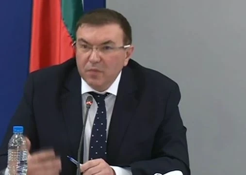 ОФИЦИАЛНО: Удължават противоепидемичните мерки. Децата до 4-клас се връщат в училище, градините и яслите отварят на 4 януари