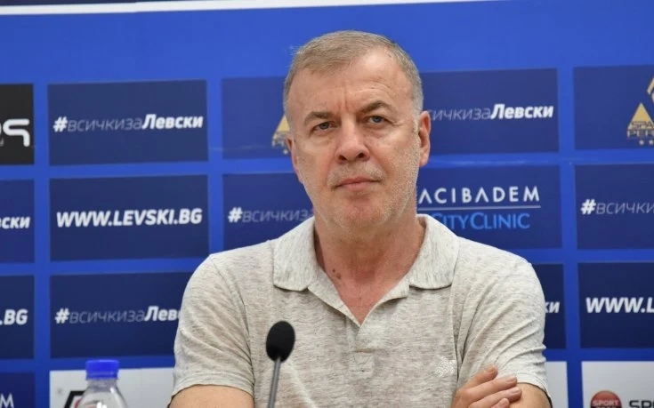 Наско Сираков отчете половин година начело на Левски