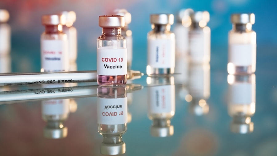 Великобритания одобри ваксината на АстраЗенека