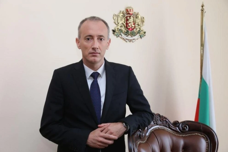 Връщат учениците поетапно в училище от 18 януари